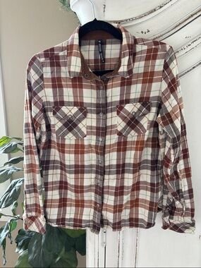 Women's Kuhl Tess Long Sleeve Flannel Snap Front, Size Small Neutral Colors